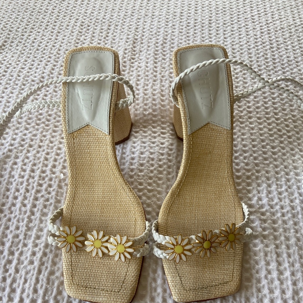 Stylish Beige Heels with Floral Accents
